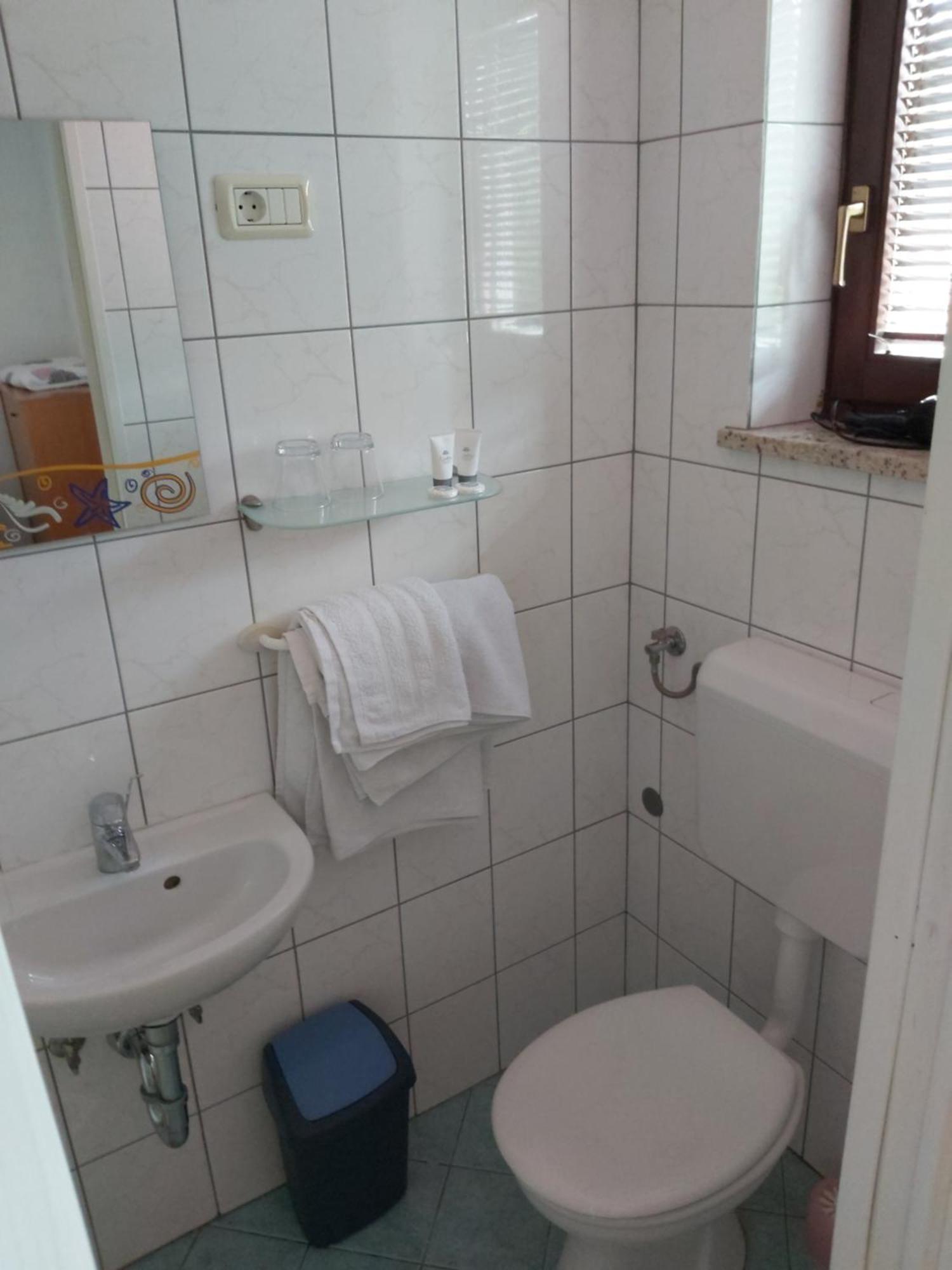 Rooms Zagon Postojna Bagian luar foto
