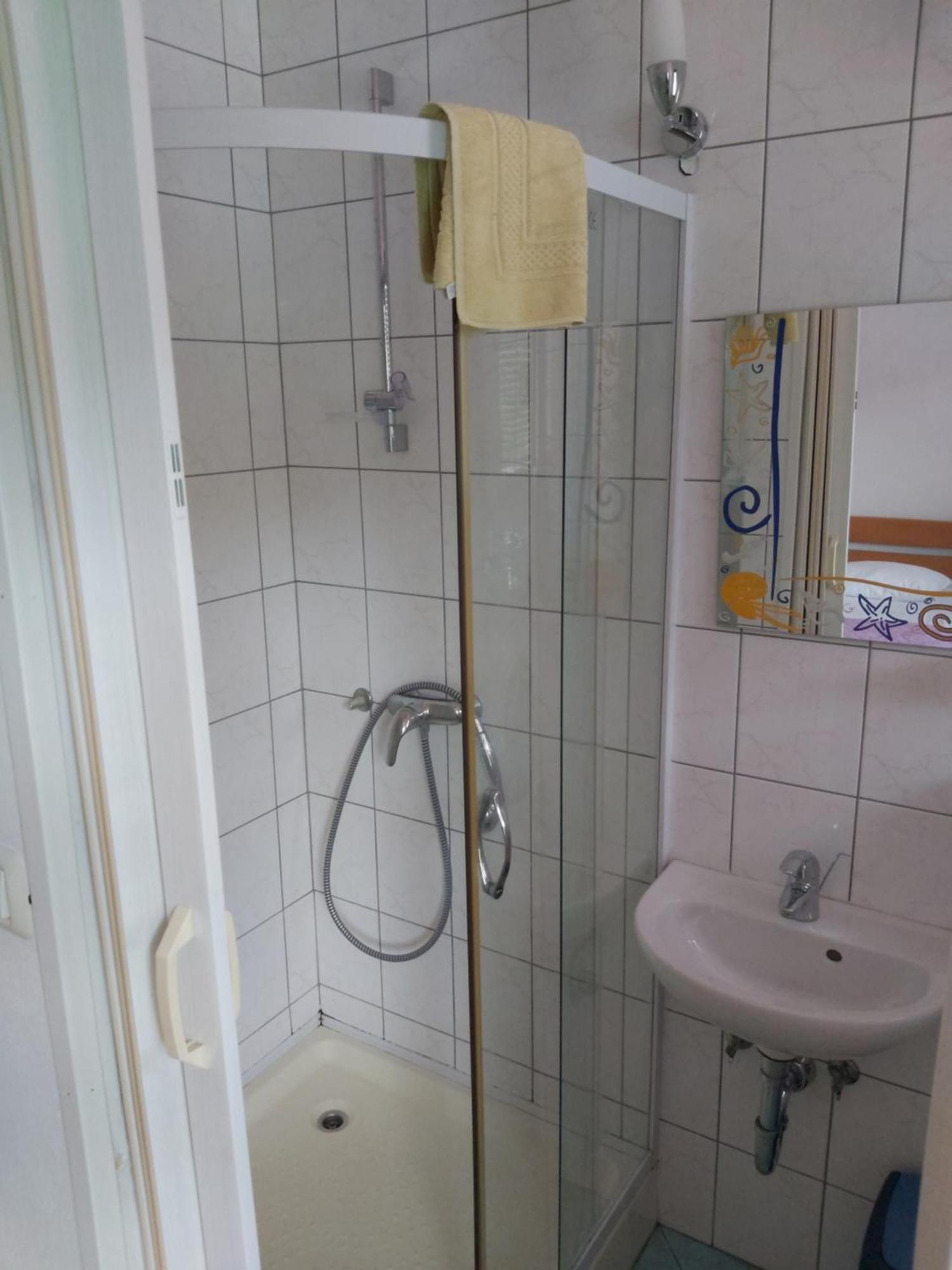 Rooms Zagon Postojna Bagian luar foto